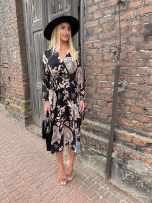 SUKIENKA MIDI Z PASKIEM WZORY GRECKIE