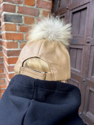 CZAPKA Z DASZKIEM CAMEL