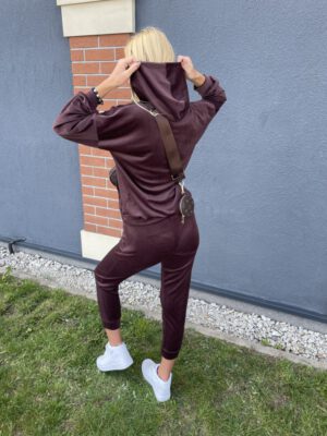 DRES WELUR CZEKOLADA